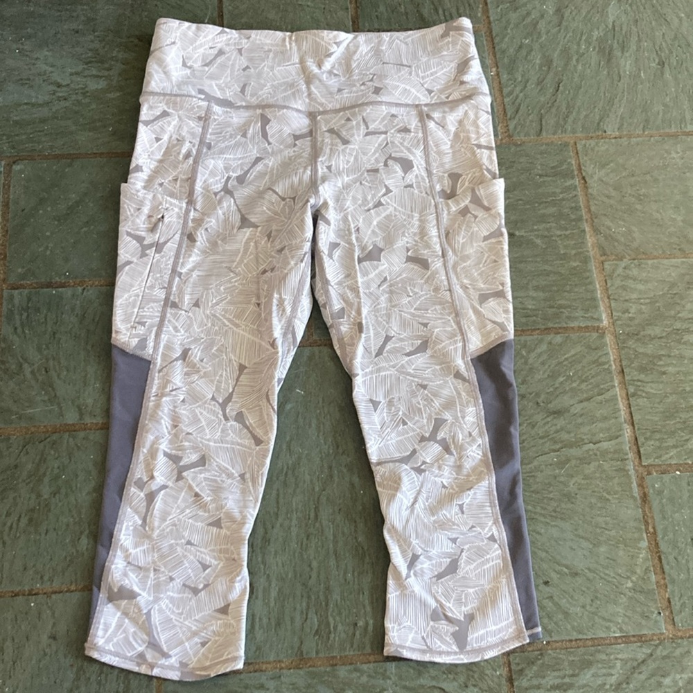 Athleta Colorblock Leaf Pattern Capris - image 1